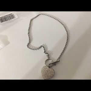 Beautiful silver necklace. Never worn.